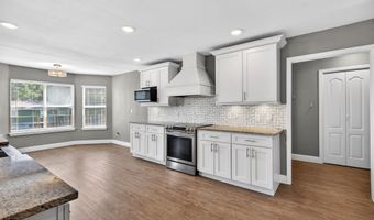 10493 Riviere Vue Dr, Biloxi, MS 39532