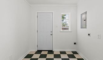 402 E Poplar St, Atmore, AL 36502