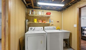 610 Notre Dame Ave, Austintown, OH 44515