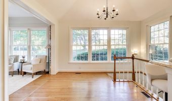 7806 FOX GATE Ct, Bethesda, MD 20817