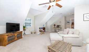 473 Hart St, Bristol, CT 06010
