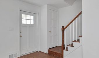 2826 JEFFERSON Dr, Alexandria, VA 22303