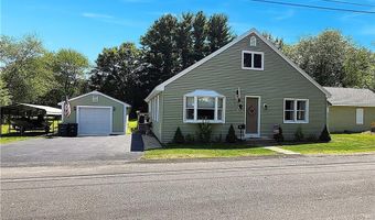 30 Twin Lakes Ave, Coventry, RI 02816