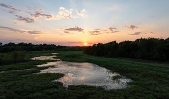 225 CR 3303, De Kalb, TX 75559