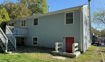 7 Leatherleaf Rd, Narragansett, RI 02882