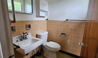 200 Davis Rd, Bangor, ME 04401