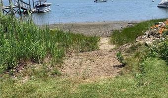 24 E Shore Rd, Narragansett, RI 02882