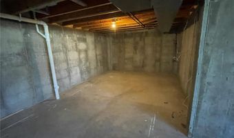 1130 Putnam St, Alton, IL 62002