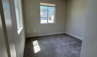 573 Country Hollow Dr, Fernley, NV 89408
