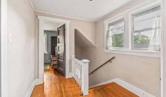 2912 Wood St, Ames, IA 50014