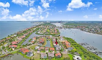 6104 LAGOMAR Ln, Apollo Beach, FL 33572
