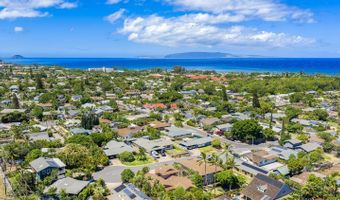 1669 Hoonanea St, Kihei, HI 96753