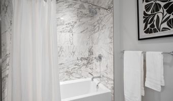 1781 N PIERCE St 501, Arlington, VA 22209