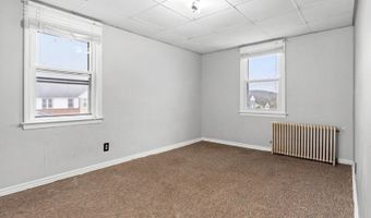 92 Baker St, Andover, NJ 07801