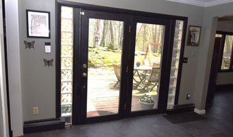 51 Ironworks Rd, Clinton, CT 06413