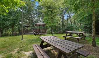 5904 MOUNT EAGLE Dr 718, Alexandria, VA 22303