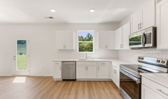 140 Formosa St, Adairsville, GA 30103