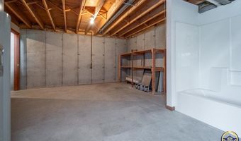 13827 SW 81st St, Auburn, KS 66402