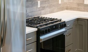30 Acona Ln, Asheville, NC 28803