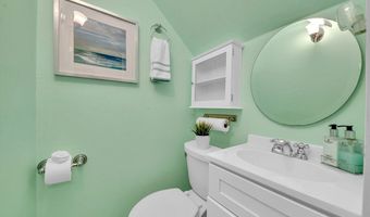 31 Ashton St, Beverly, MA 01915