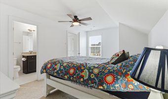 43392 WHITEHEAD Ter, Ashburn, VA 20148