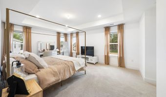 5 Melinda Ct, Bayville, NJ 08721