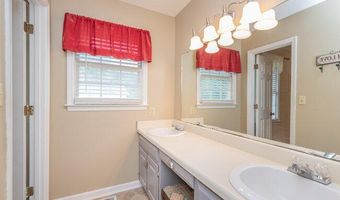33 Laurel St, Barnwell, SC 29812