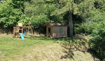98393 E COUGAR Ln, Brookings, OR 97415