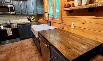 5451 River Rd, Arlington, VT 05250