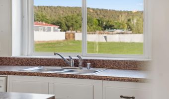3 Camino Anastacio, Arroyo Hondo, NM 87513