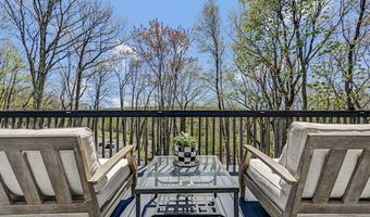 25 Arciel Dr, Albrightsville, PA 18210