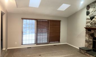 1660 Pond Shore Dr, Ann Arbor, MI 48108