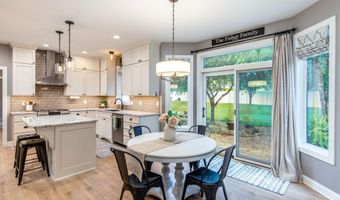 3728 Bridgeport Dr, Ames, IA 50010
