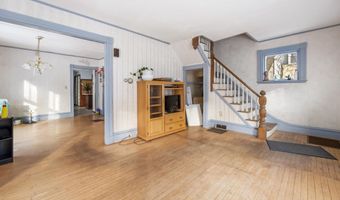 49 Cottage St, Bangor, ME 04401