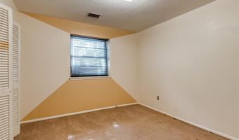 6829 NW 27th St, Bethany, OK 73008