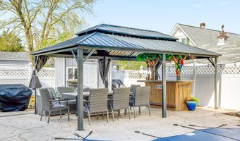 928 Seaman Ave, Beachwood, NJ 08722