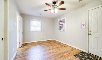 706 W GLEBE Rd, Alexandria, VA 22305
