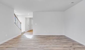 22 D Regent St, Camden, SC 29020