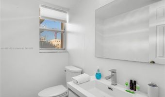 9440 W Bay Harbor Dr 4A, Bay Harbor Islands, FL 33154