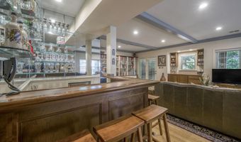 8013 RISING RIDGE Rd, Bethesda, MD 20817