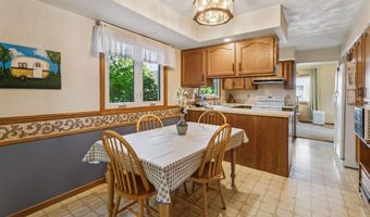 1601 S IRMA St, Appleton, WI 54915