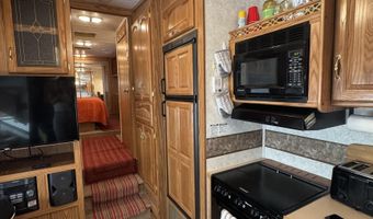 29 B St, Cascade, ID 83611