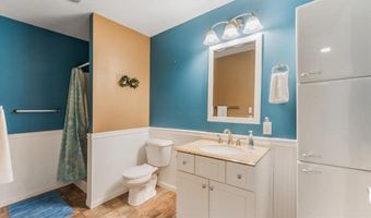 820 N Mckay Ave NE, Alexandria, MN 56308