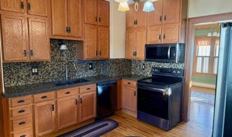 9 Ridge Rd, Atlantic, IA 50022