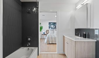 525 AVENUE E 2, Bayonne, NJ 07002
