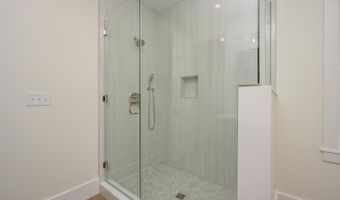 15 Woods Ln, Beaufort, SC 29907