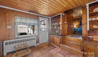 215 Cedar Ln, Arden, NC 28704