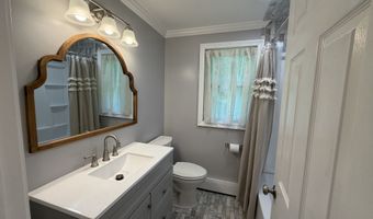 110 Green Hill Ln, Cheshire, CT 06410