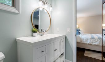486 Edgeworthe Dr SE, Ada, MI 49301