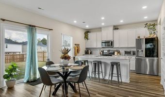 688 Grays Creek Rd, Spartanburg, SC 29303